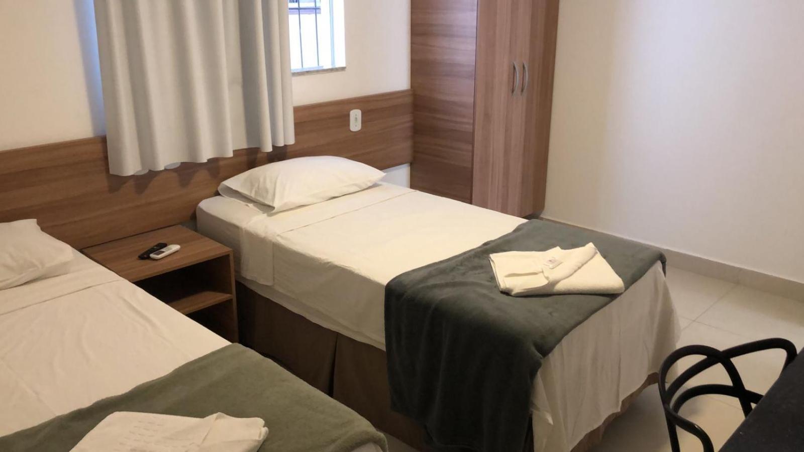 Hotel Oitis Governador Valadares Esterno foto