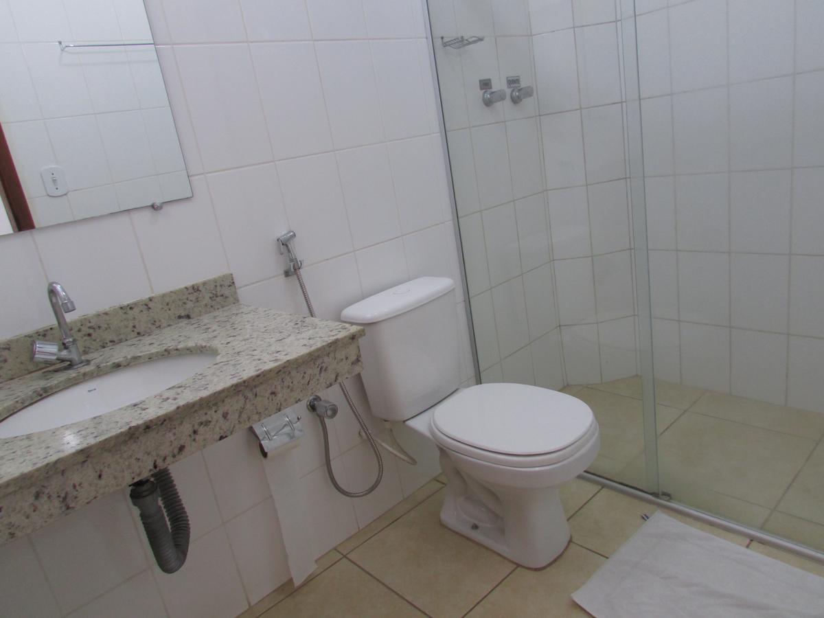 Hotel Oitis Governador Valadares Esterno foto
